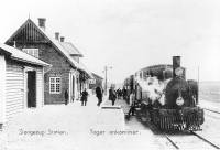 Tog ankommer til Slangerup station